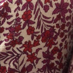 Meet your Posher, Athina